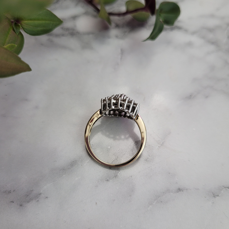 side view detail large Vintage 9ct yellow gold Diamond cluster ring 