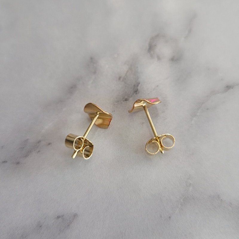 Small Ripple Stud Earrings in Silver